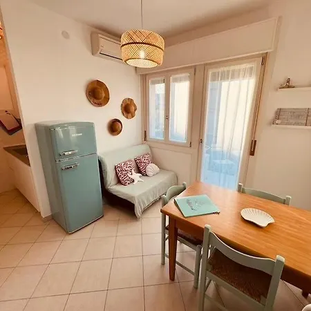 Bilocale Rubino Con Piscina - Lido di Jesolo